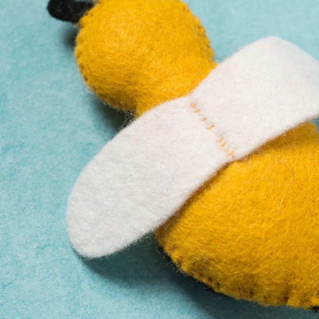 Bee and Flower Felt Craft kit  -