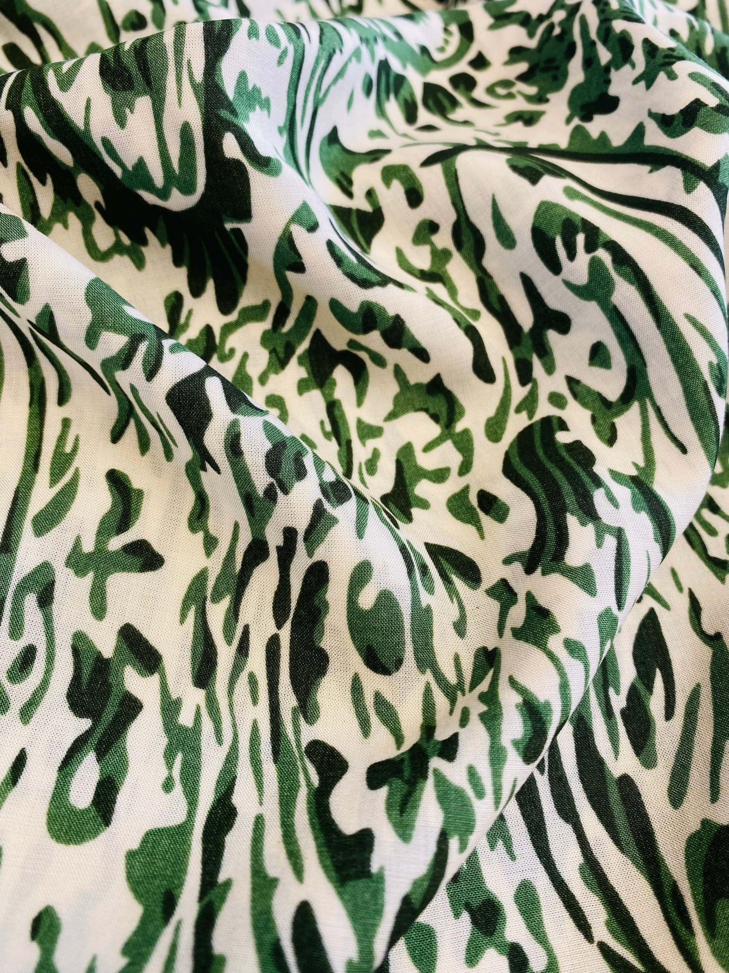 Aegean swirl  -  Fern Green