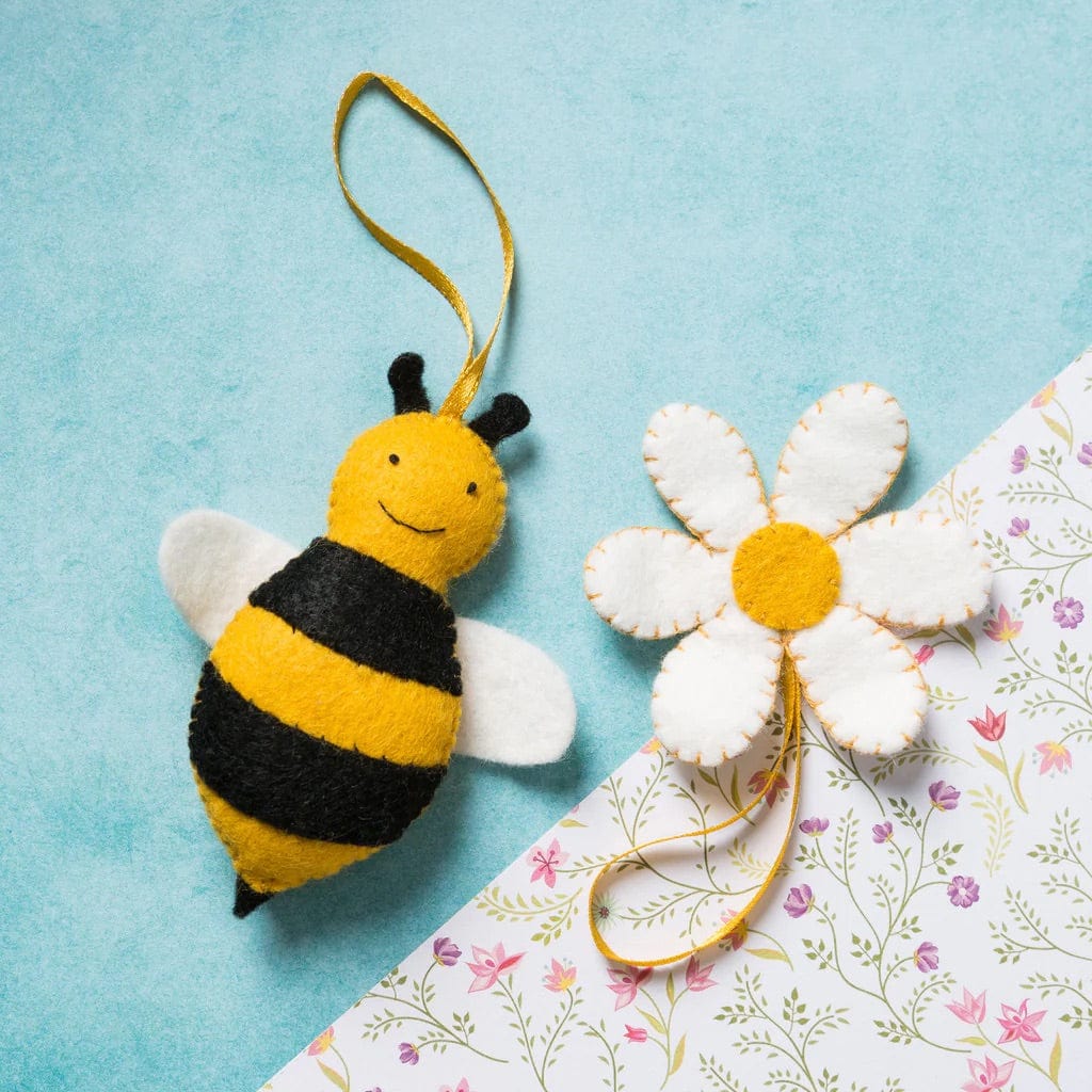 Bee and Flower Felt Craft kit  -