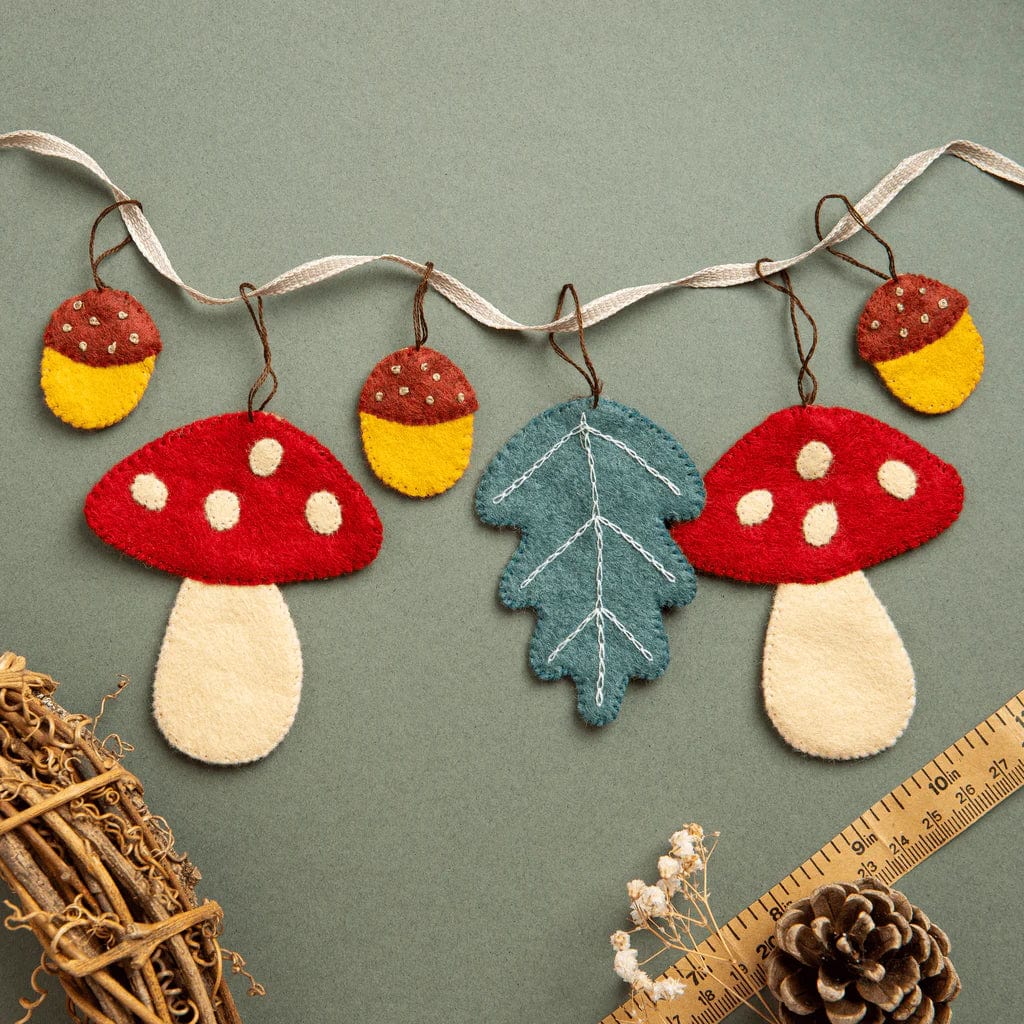 Woodland Garland Felt Craft Kit -