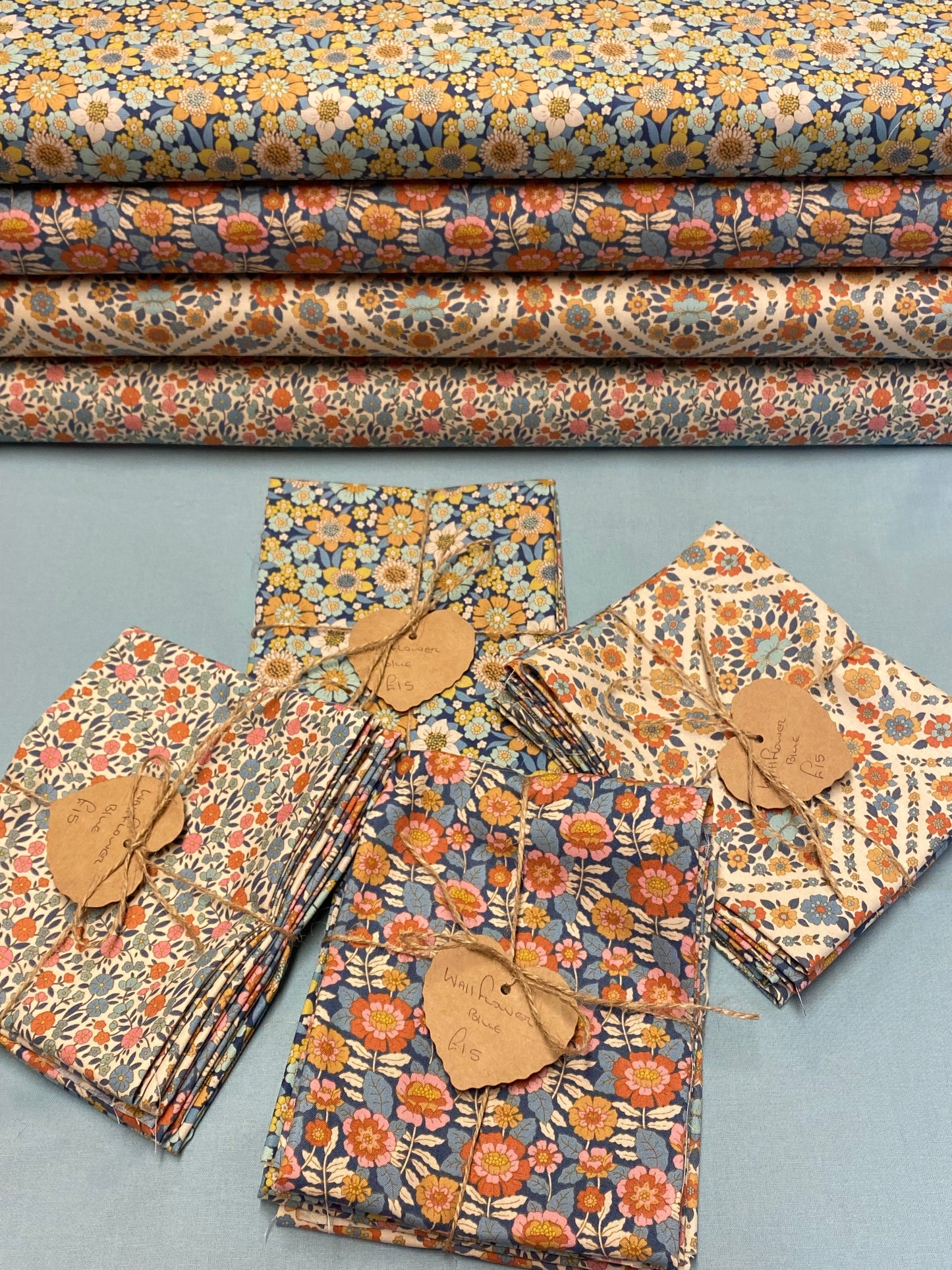 Fat Quarter Bundle Wallflower Blue - Blue