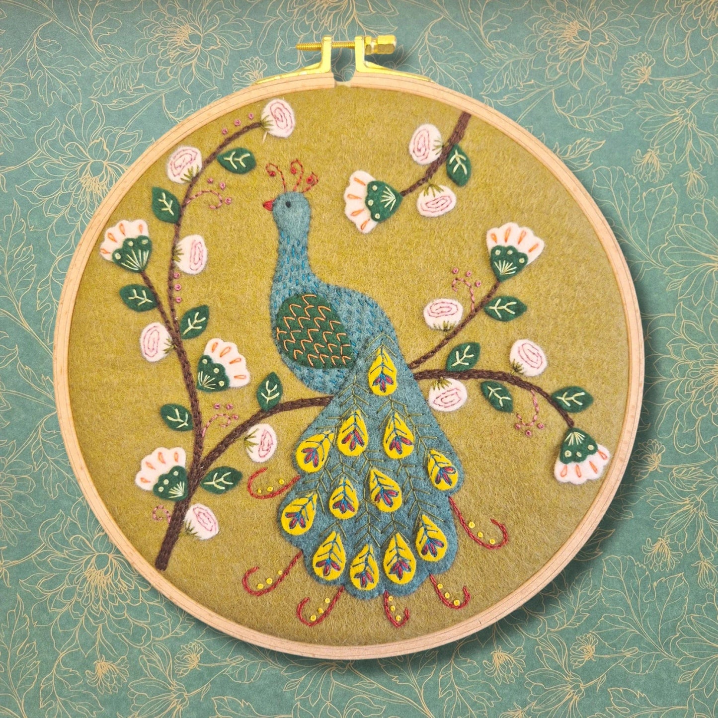 Flamboyant Peacock Felt Applique Hoop Kit -