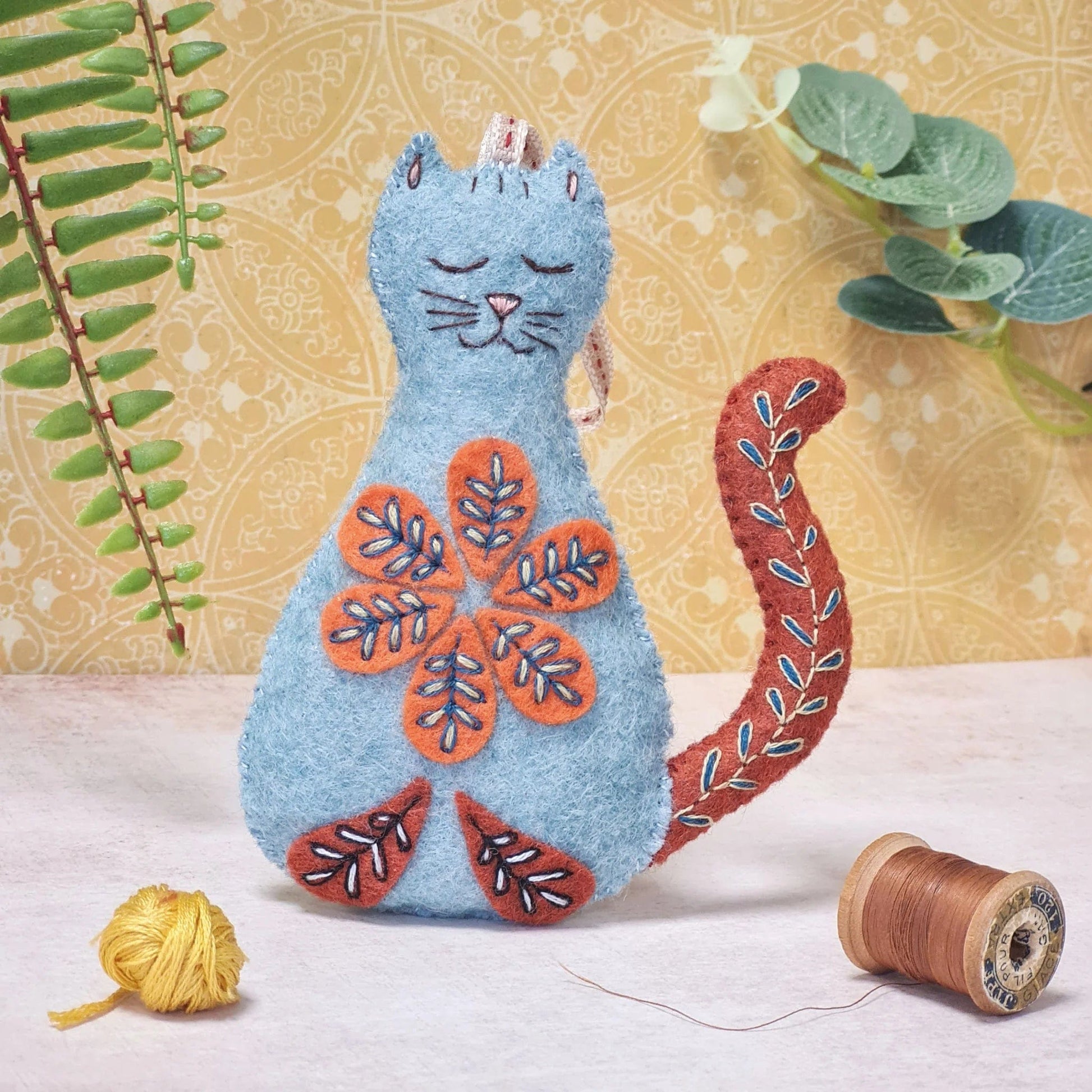 Folk Embroidered Cat Felt Craft Mini Kit  -