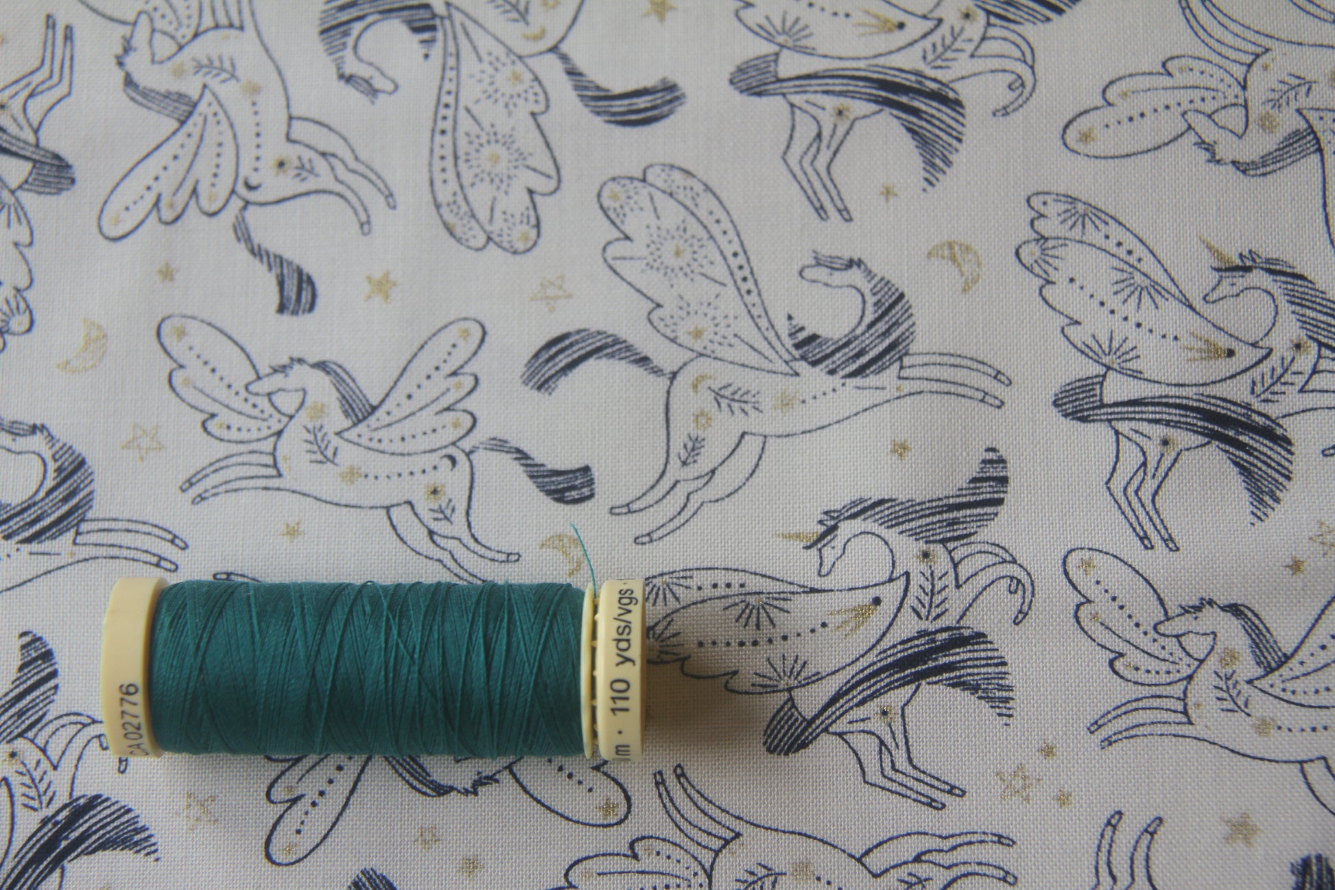 Elegant Unicorns  -  Cream