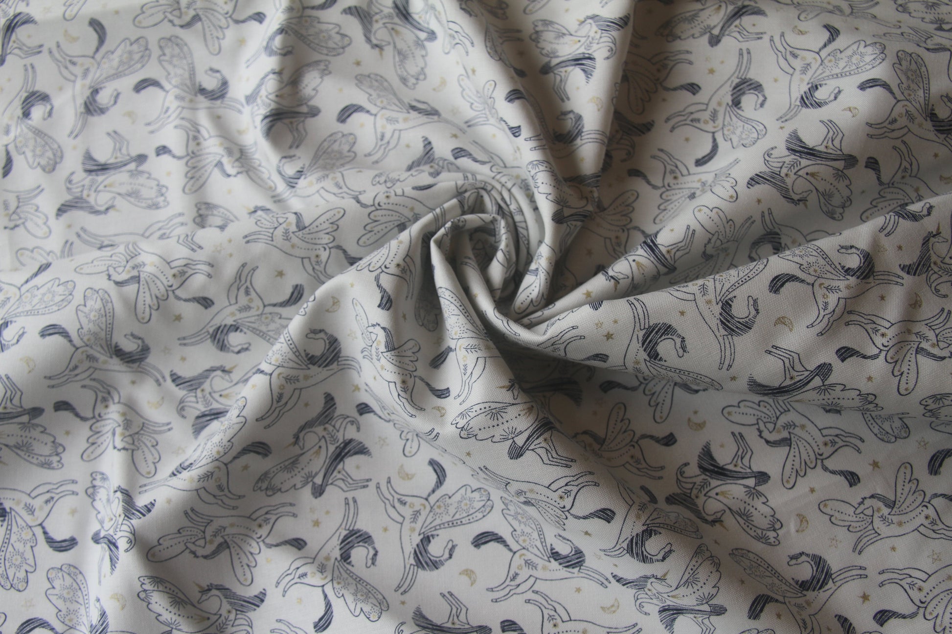 Elegant Unicorns  -  Cream