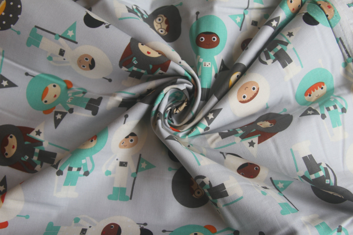 Space Explorers  -  Grey