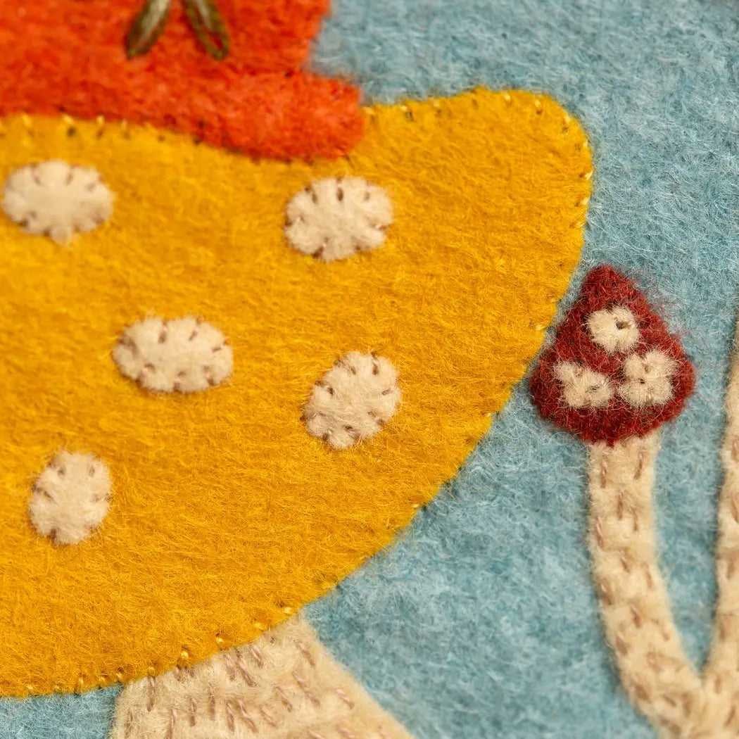 Squirrell Felt Applique Hoop Kit  - 