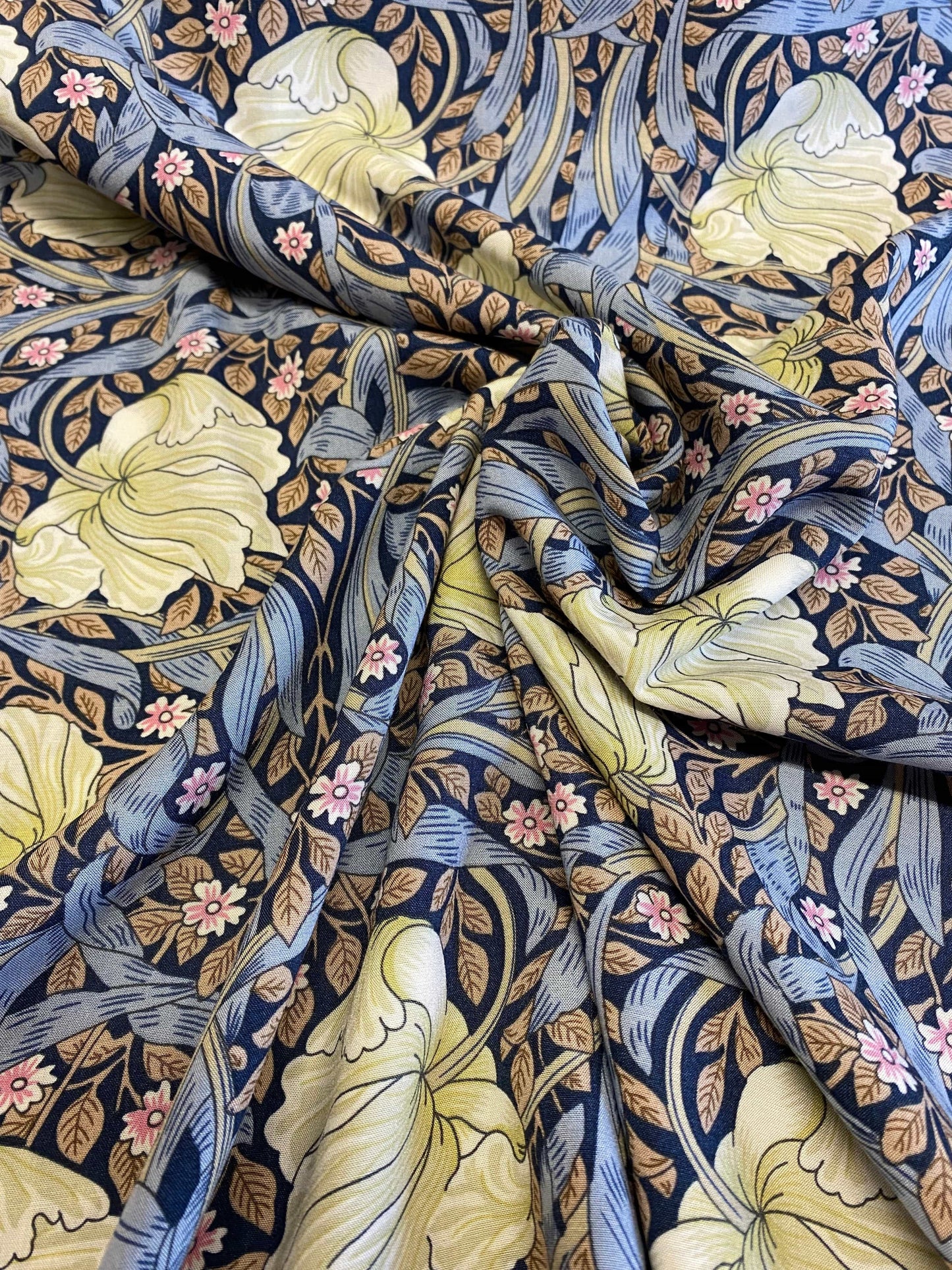 Pimpernel Viscose  -  Navy