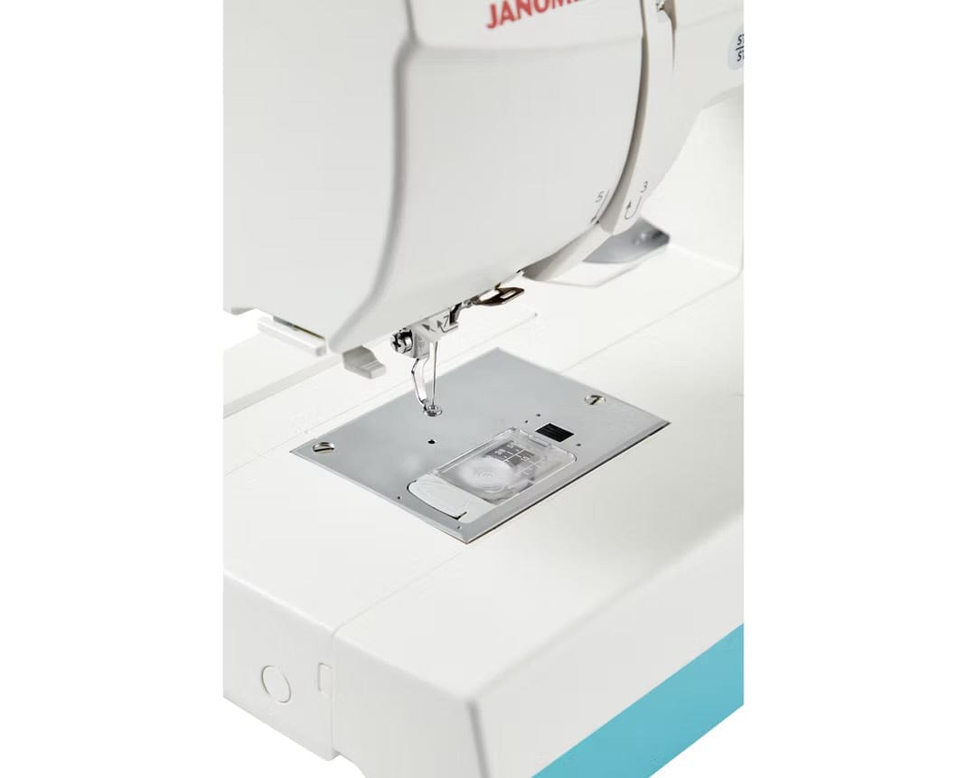 Memory Craft 100E  -  sewing machine