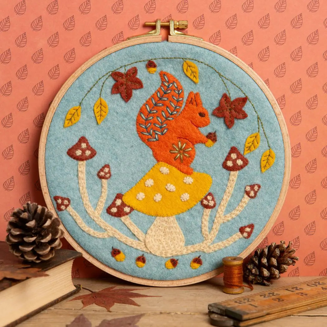 Squirrell Felt Applique Hoop Kit  - 